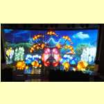 entertain18208.jpg